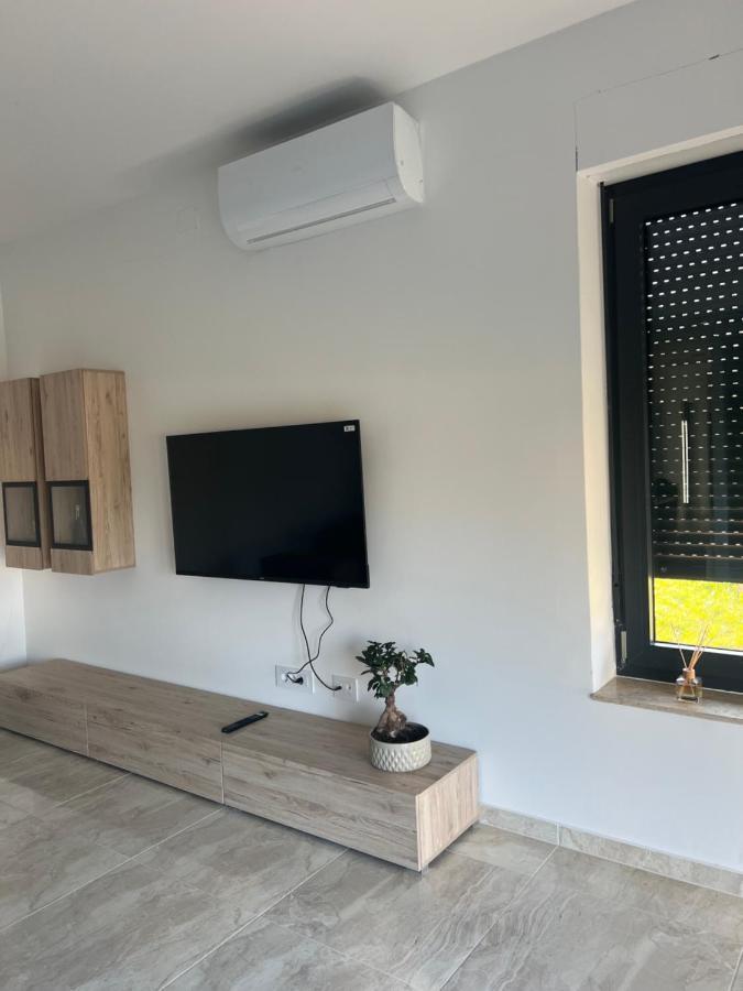 Modern Home Ula Brtonigla Εξωτερικό φωτογραφία